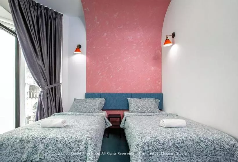 ベッドアンドブレックファースト Knight Alley