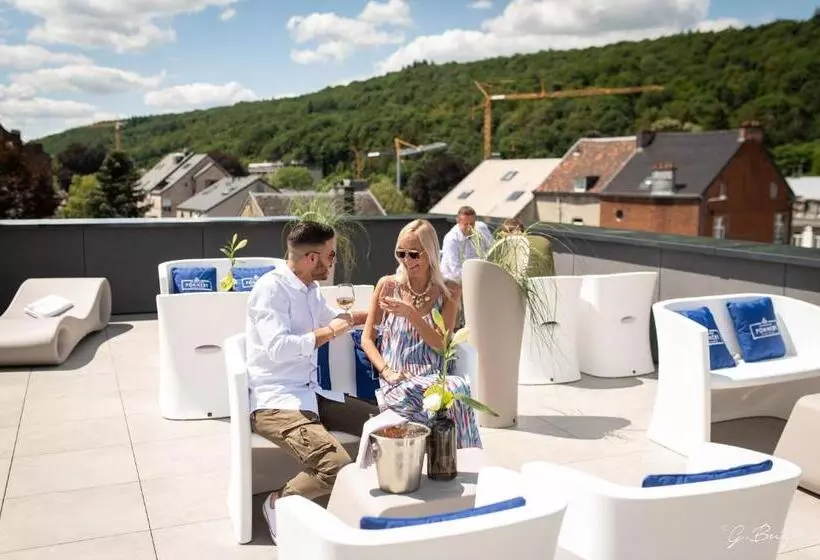 Hotelli Boutique Hôtel, La Cour De La Reine, Rooftop & Bistronomique Restaurant