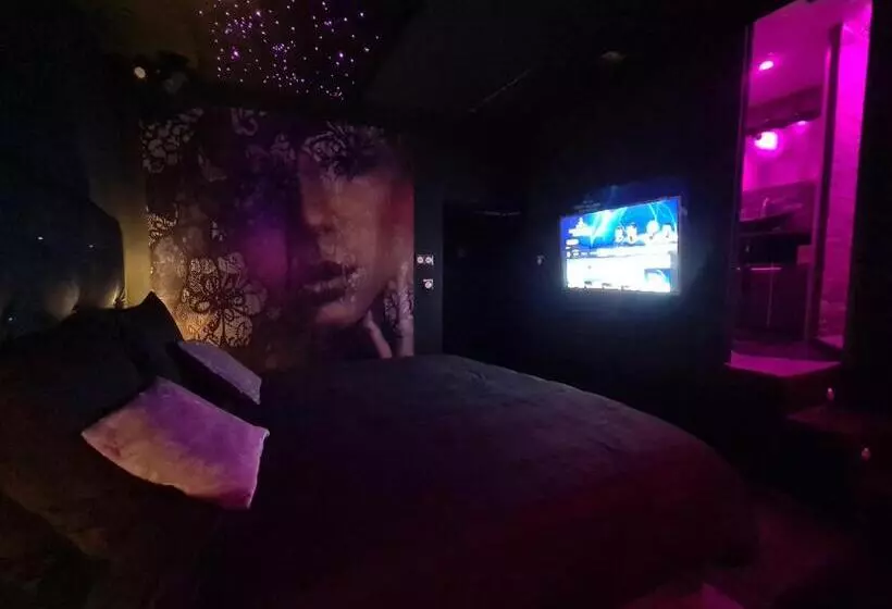 Aamiaismajoitus (B&B) Loveroom Sexyloveroom