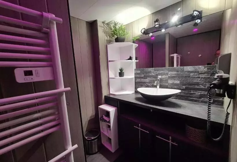 Aamiaismajoitus (B&B) Loveroom Sexyloveroom