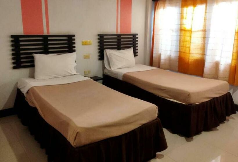 בית מלון כפרי ไทยโฮเต็ล