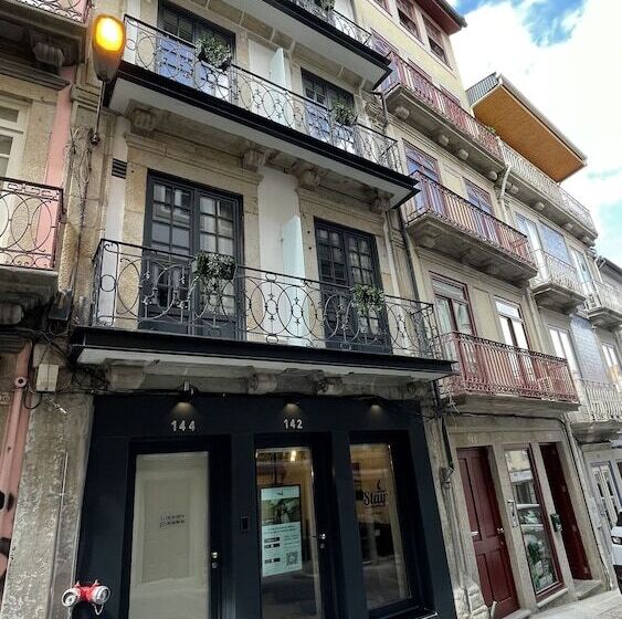 هتل Mystay Porto São Bento