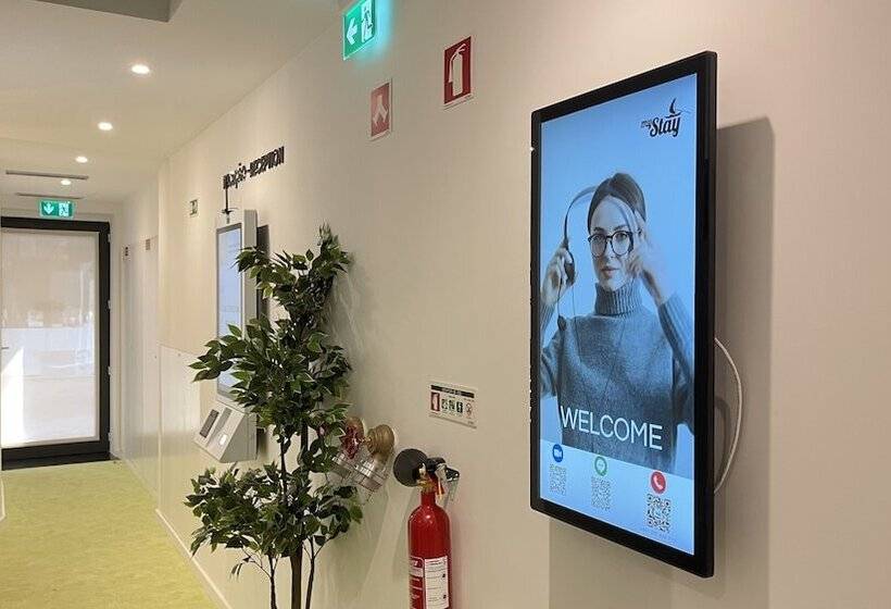 هتل Mystay Porto São Bento