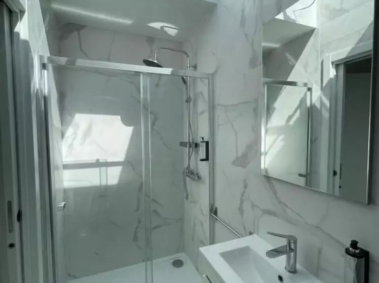هتل Mystay Porto São Bento