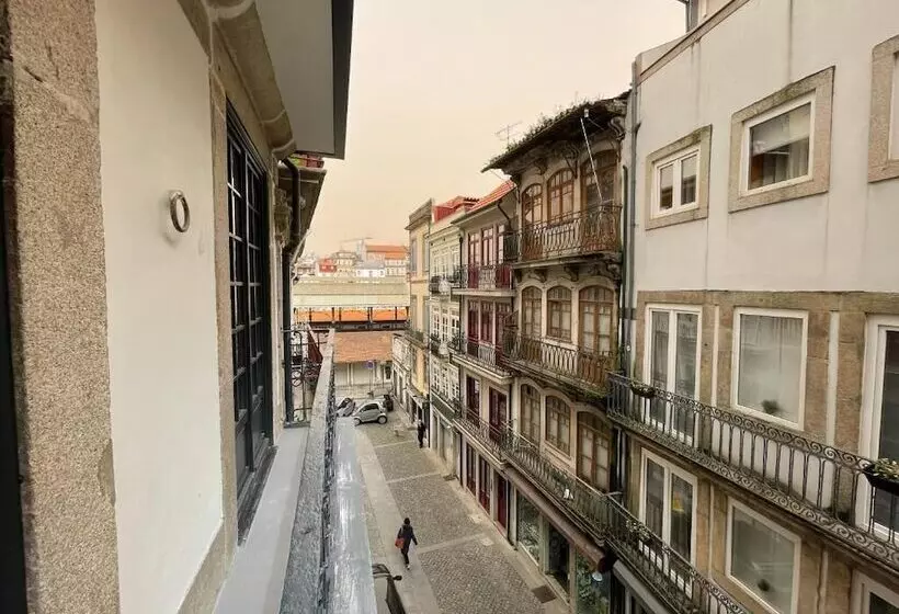 هتل Mystay Porto São Bento