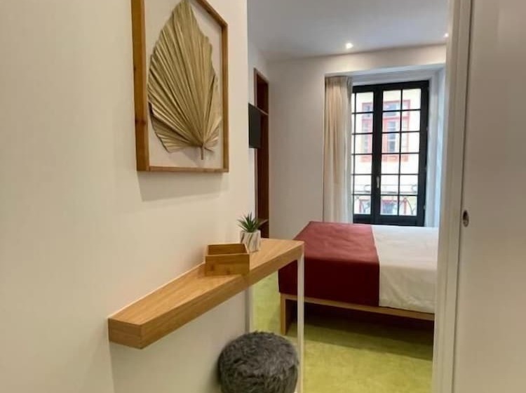 هتل Mystay Porto São Bento