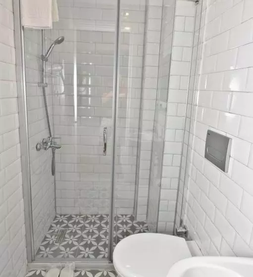 Londi̇a Otel