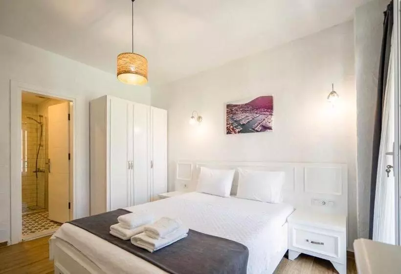 Londi̇a Otel