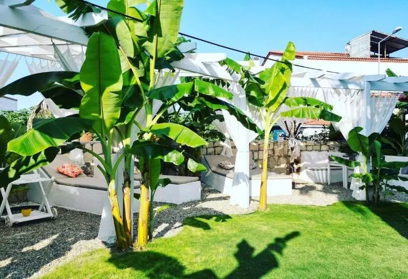 Londi̇a Otel