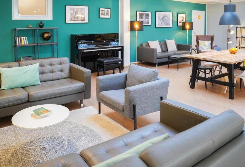 Citadines South Vienna