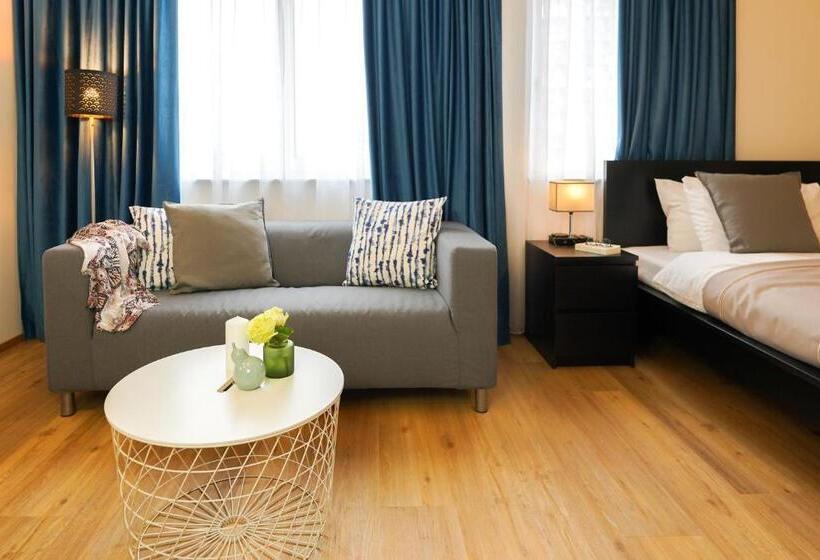 Citadines South Vienna