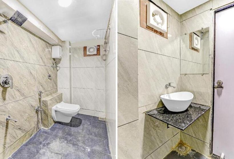 בית מלון כפרי Collection O Laxmi Kuber