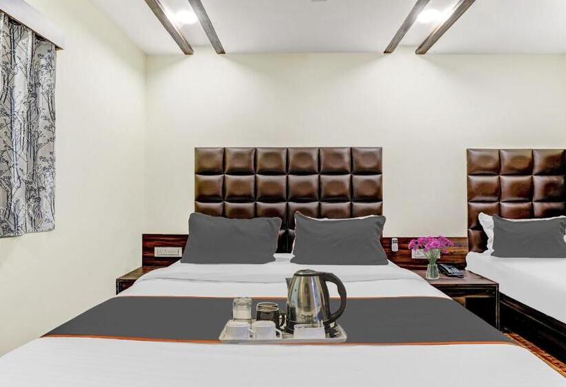 בית מלון כפרי Collection O Laxmi Kuber