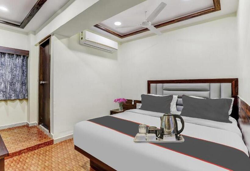 בית מלון כפרי Collection O Laxmi Kuber