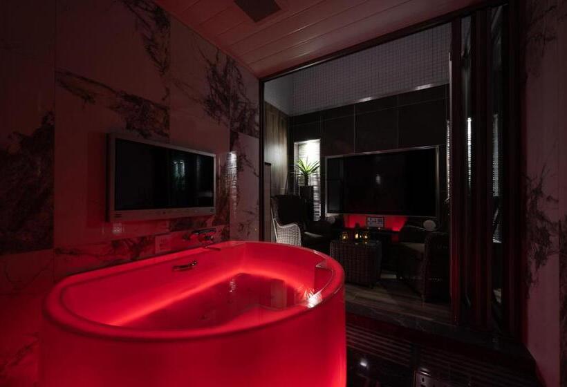 בית מלון כפרי K Next