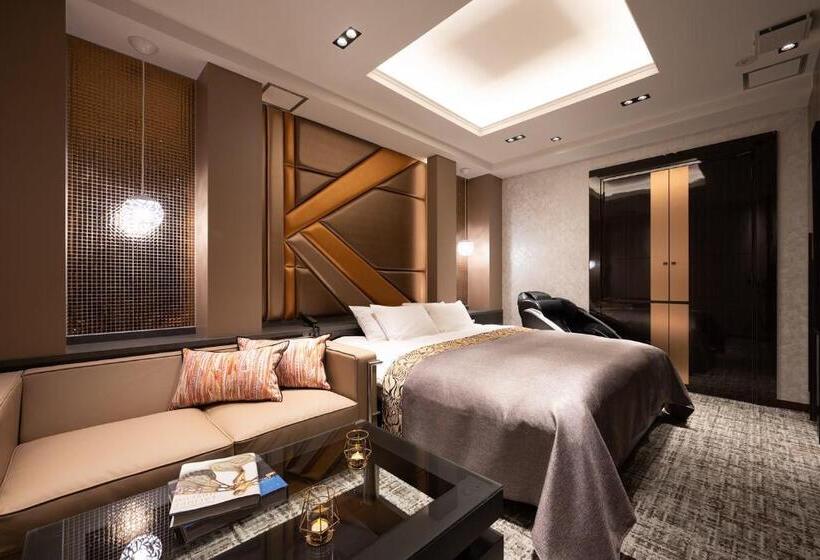 בית מלון כפרי K Next