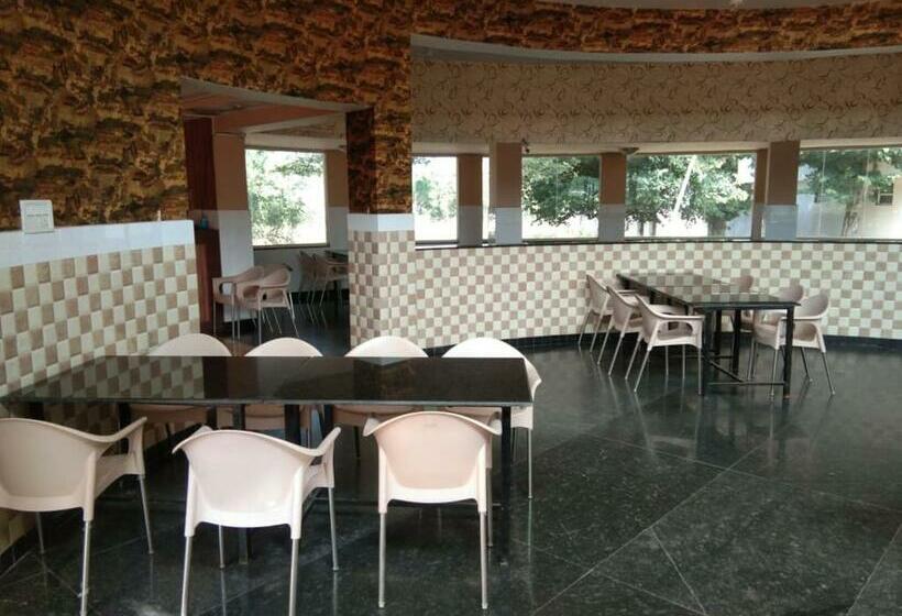 Kstdc Hotel Mayura Pavithra Yediyur