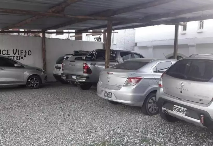 Majatalo Sauce Viejo