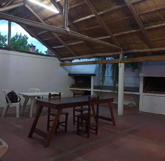 Majatalo Sauce Viejo