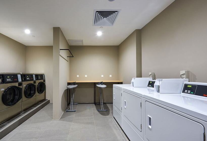 Hotel Komune Living & Wellness In The Park