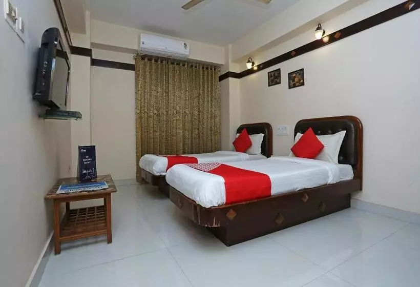 Hotel Amrit Regency
