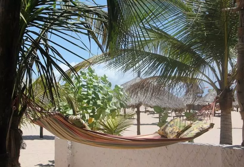 Hotelli Angel's Bay Resort