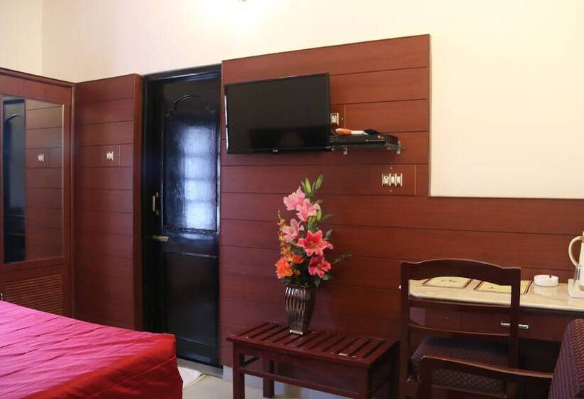 בית מלון כפרי Grand Central