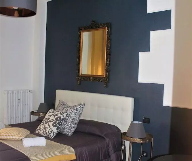 ホテル Stasera A Casa Da M.e.