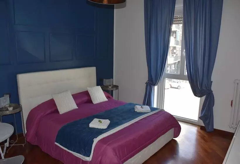 ホテル Stasera A Casa Da M.e.