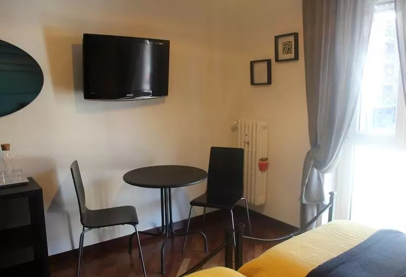 ホテル Stasera A Casa Da M.e.