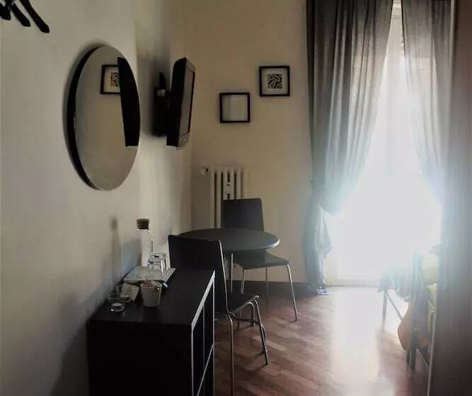 ホテル Stasera A Casa Da M.e.