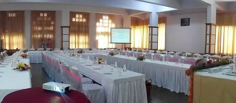 Manuallaya The Resort & Spa