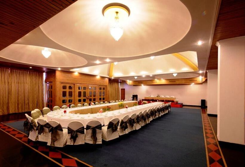 Manuallaya The Resort & Spa