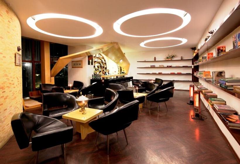 Manuallaya The Resort & Spa