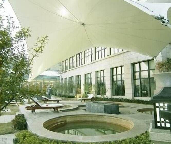 New Century Grand Hotel Kaifeng