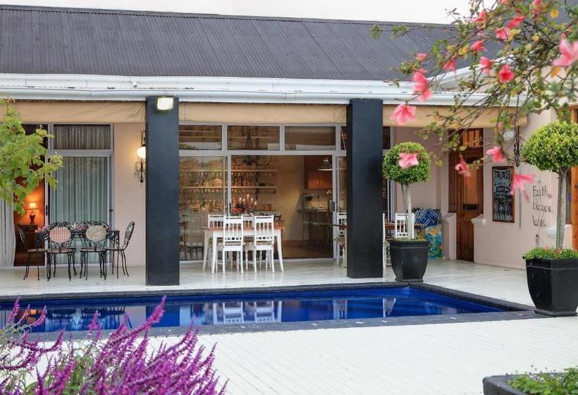 펜션 Acorn Guest House