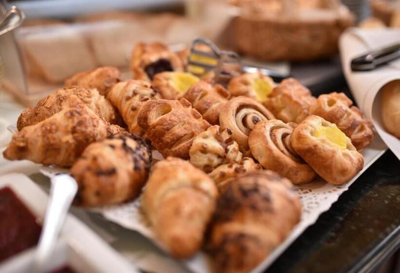 Piramida Park Hotel & Wellness