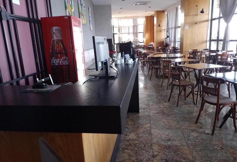 هتل Natal Plaza Suítes  Ponta Negra