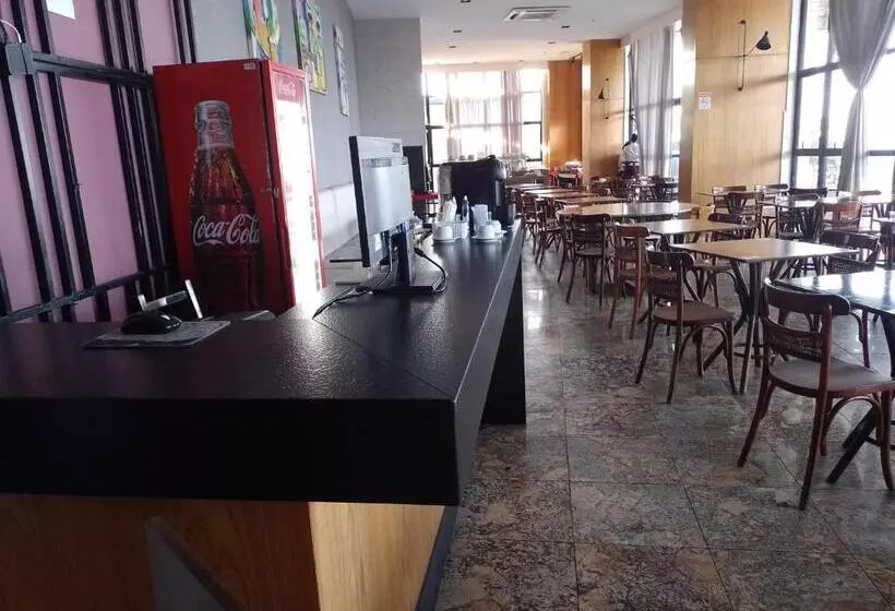 ホテル Natal Plaza Suítes  Ponta Negra