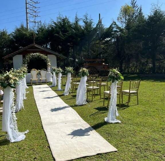 فندق Resort Alapa