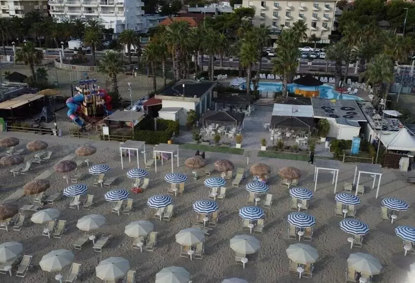 Hotiday Hotel Giulianova