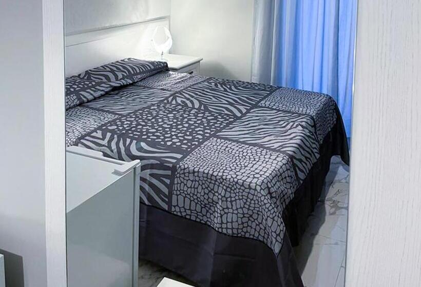 פנסיון Casa Regina Margherita, Possibilità Di Posteggio Moto E Bici