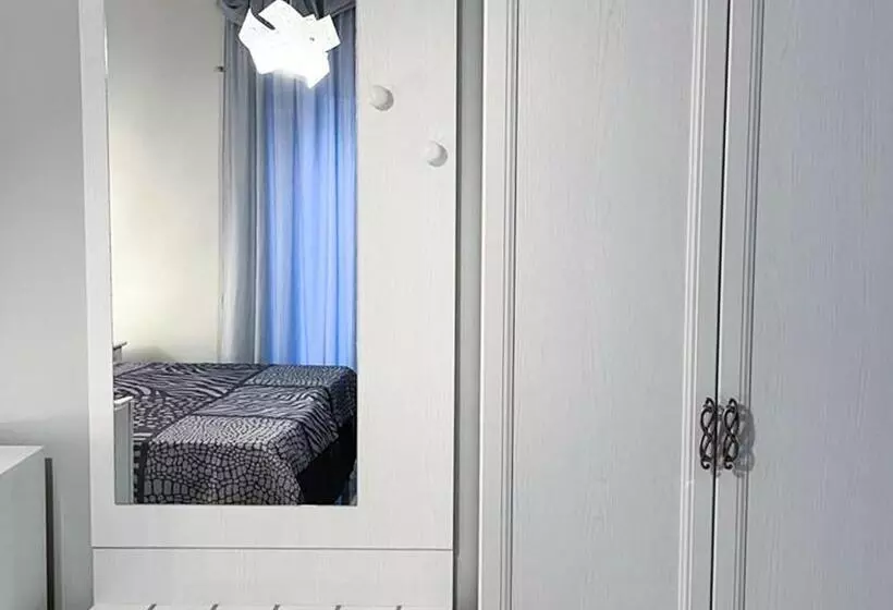 ペンション Casa Regina Margherita, Possibilità Di Posteggio Moto E Bici