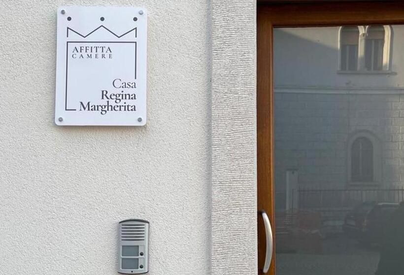 פנסיון Casa Regina Margherita, Possibilità Di Posteggio Moto E Bici