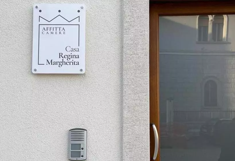 ペンション Casa Regina Margherita, Possibilità Di Posteggio Moto E Bici