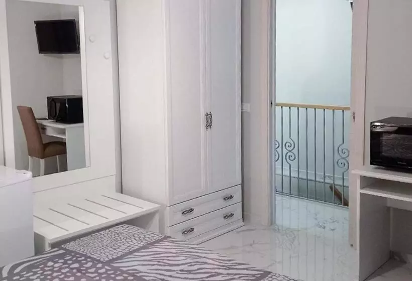ペンション Casa Regina Margherita, Possibilità Di Posteggio Moto E Bici