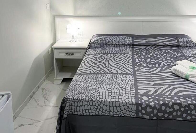 פנסיון Casa Regina Margherita, Possibilità Di Posteggio Moto E Bici