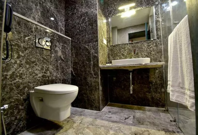Fabhotel Prime Centella