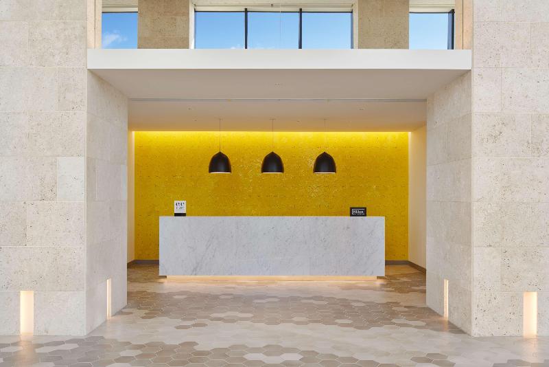 هتل Hilton Club The Beach Resort Sesoko