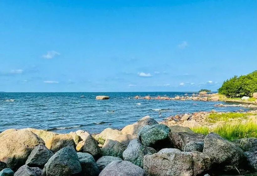 Hotelli Kaunissaaren Maja